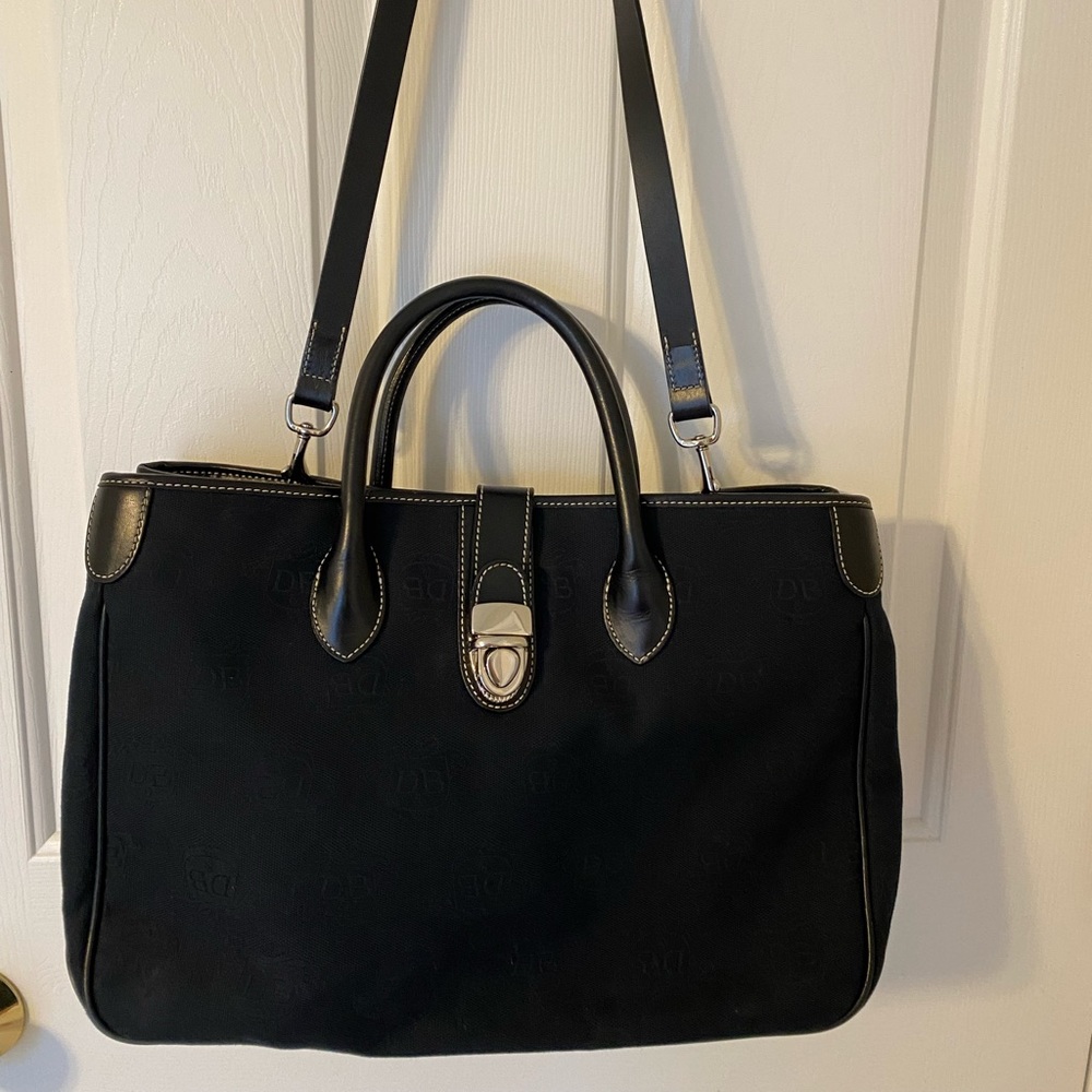 Dooney & Bourke Crossbody/ Satchel